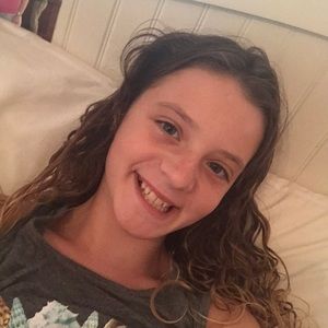 Meet your Posher, Ella